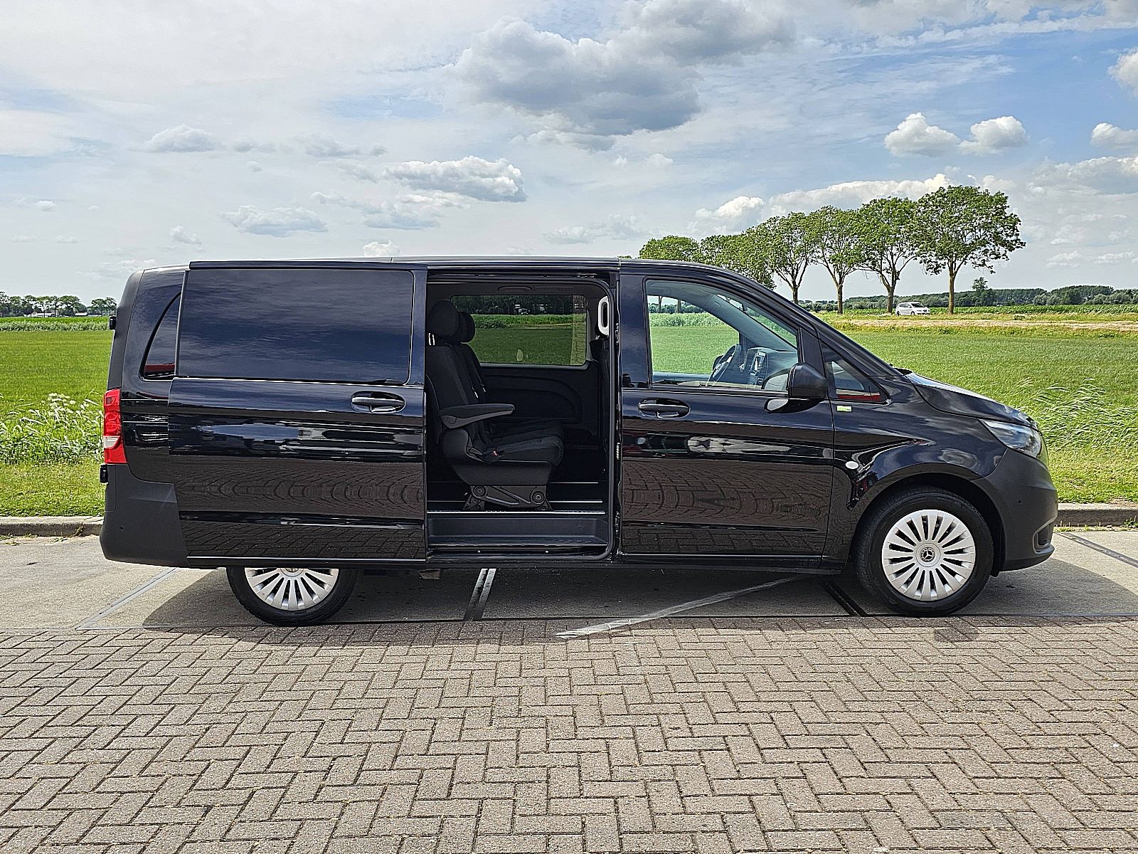 Салон автомобиля